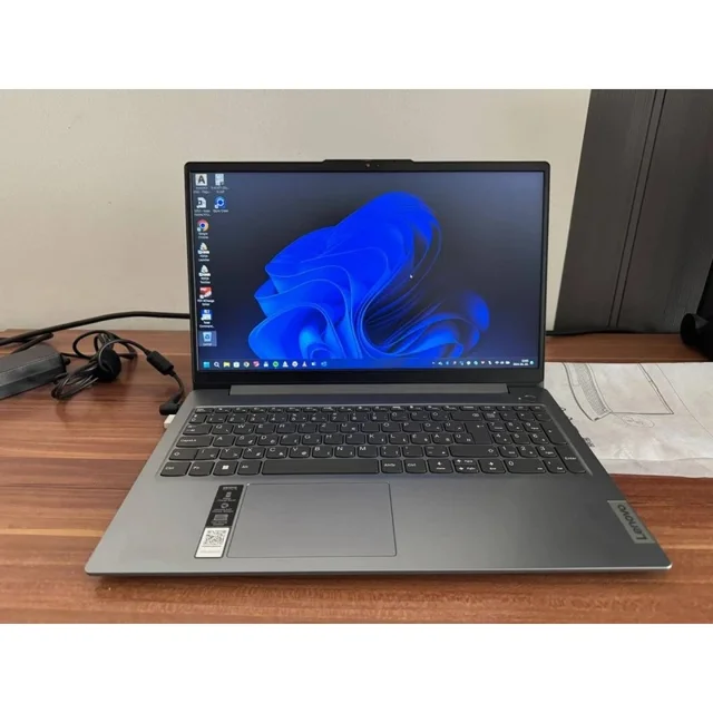 لپتاپ لنوو مدل IdeaPad Slim 3 15IRU8 با پردازنده Core i3-1315U، رم LPDDR5 8GB با فرکانس 4800-8.webp